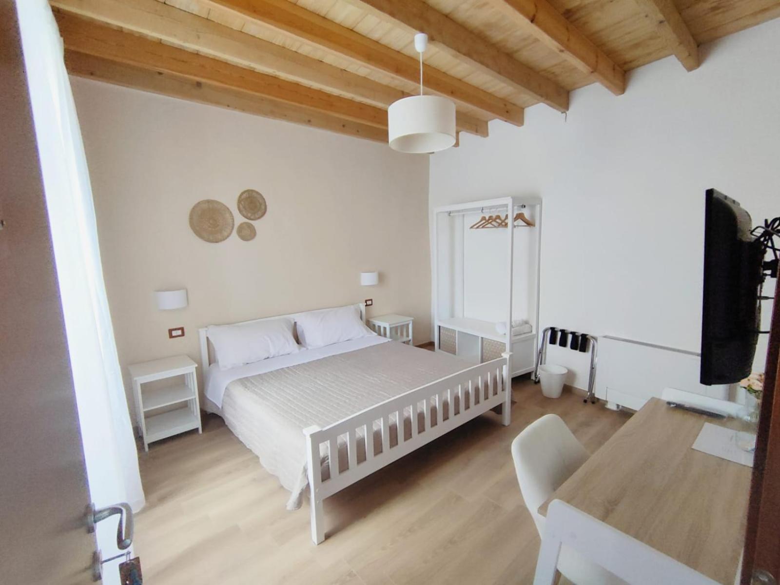 Bed and Breakfast Donna Raffaela Тертения Экстерьер фото